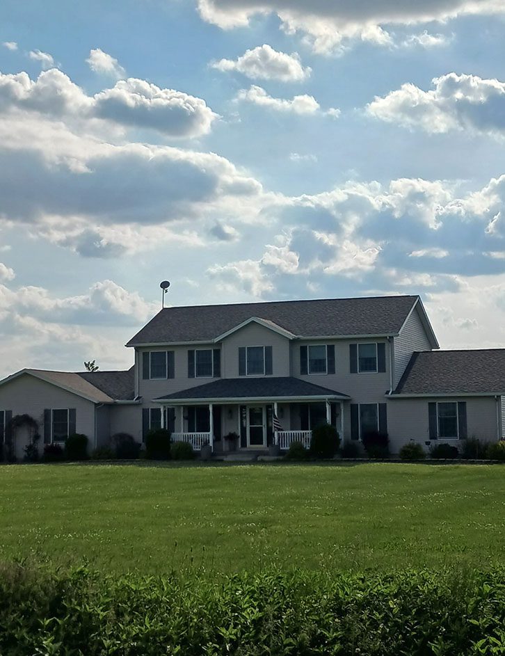Experienced roofing contractor installed a roof on this home in Graytown, ohio